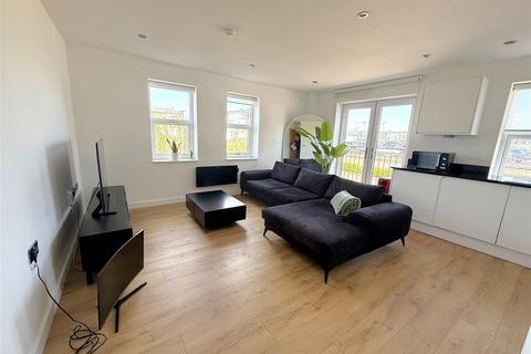 2 bedroom apartment for sale, Crescent House, Woodside Park, Rugby