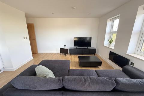 2 bedroom apartment for sale, Crescent House, Woodside Park, Rugby