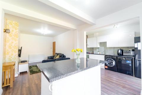 3 bedroom semi-detached house for sale, Worlds End Avenue, Quinton, Birmingham, West Midlands, B32
