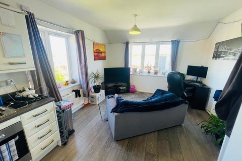 2 bedroom apartment to rent, Signalman Court, Rugby, CV21