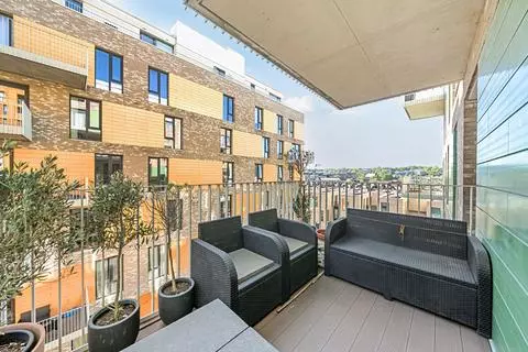 2 bedroom apartment for sale - View 5