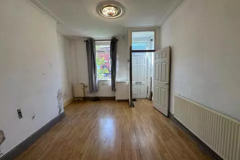 2 bedroom terraced house for sale - View 2
