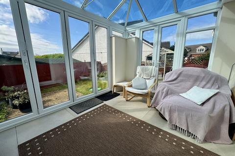 4 bedroom detached bungalow for sale, Cae'r Felin, Rhydwyn, Anglesey, LL65