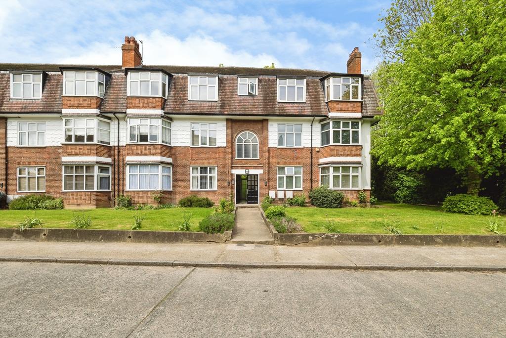 2 bedroom flat for sale