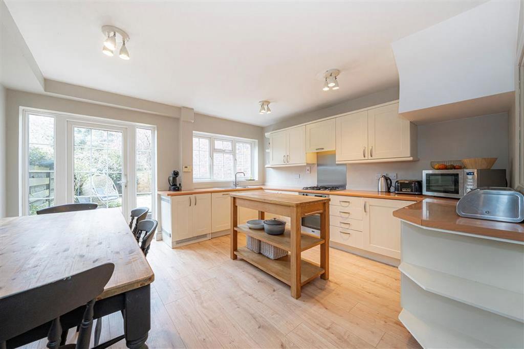 Open-plan living area, open plan living