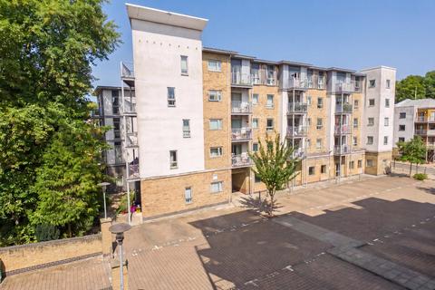 1 bedroom flat for sale, Coombe Way, Farnborough, Hampshire, GU14