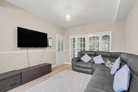 3 bedroom semi-detached house for sale, Perry Road, Nottingham