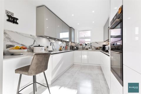 3 bedroom apartment for sale, Hendon Lane, Finchley, N3