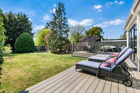 4 bedroom semi-detached house for sale, Hawkshead Lane ,North Mymms, AL9