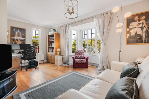 4 bedroom semi-detached house for sale, Hawkshead Lane ,North Mymms, AL9