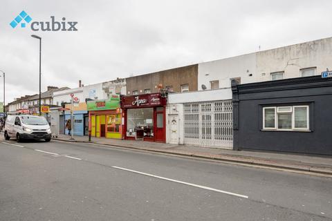 2 bedroom flat for sale, Portland Road, London SE25