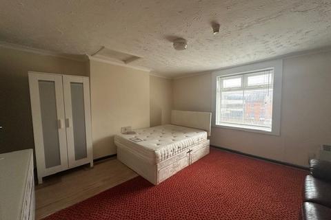 Studio to rent, St. Mary, Southampton, SO14