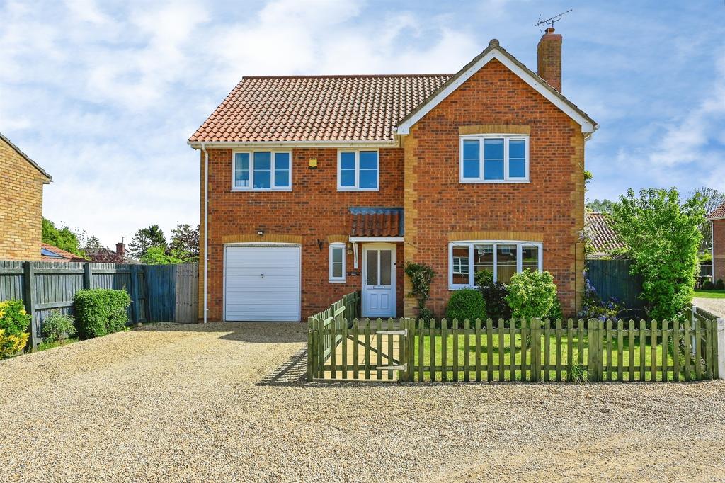 4 bedroom detached house for sale