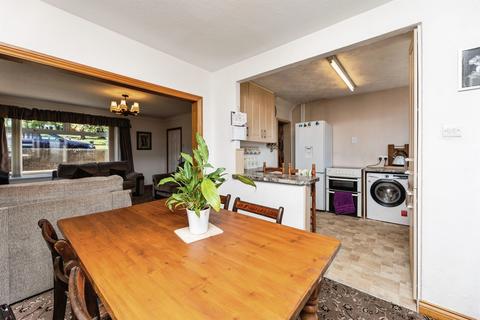 3 bedroom end of terrace house for sale, William Street, Morley, Leeds