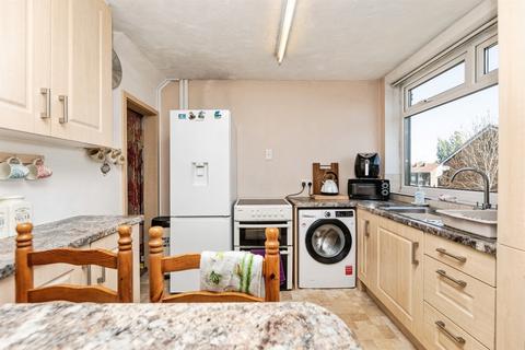 3 bedroom end of terrace house for sale, William Street, Morley, Leeds