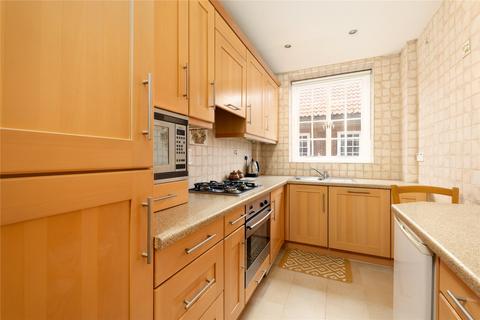 2 bedroom flat for sale, Swan Court, Chelsea, SW3