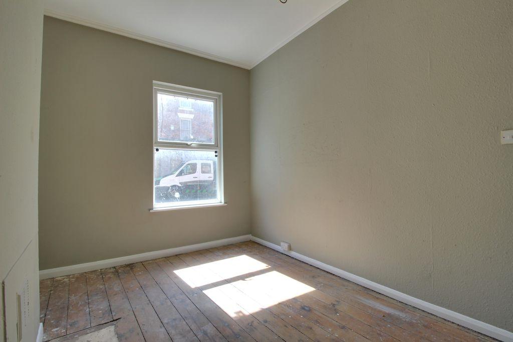 House in Nottingham, Radford - View 2