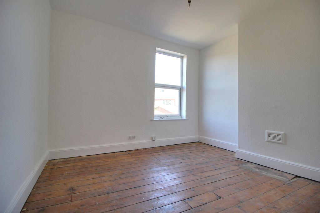 House in Nottingham, Radford - View 5