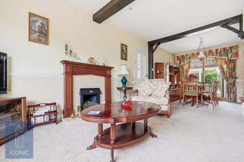 4 bedroom chalet for sale, Beaumont Road, New Costessey, Norwich