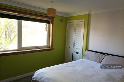 2 bedroom flat to rent, Warrand Road, Inverness, IV3