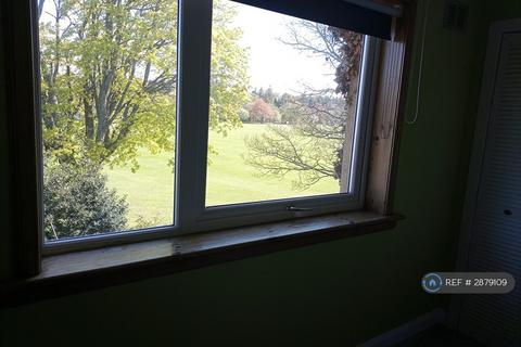 2 bedroom flat to rent, Warrand Road, Inverness, IV3
