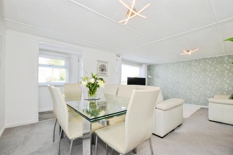 2 bedroom park home for sale, Half Moon Lane, Pepperstock, Luton