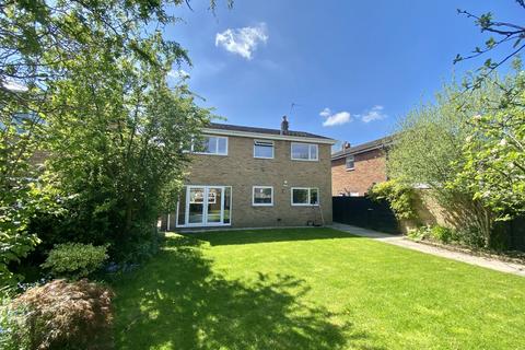 4 bedroom detached house for sale, Beechwood Drive, Wincham, CW9 6EY