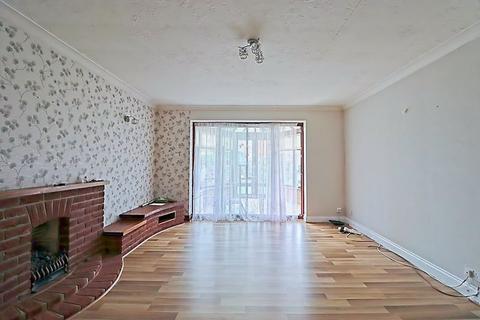 3 bedroom bungalow for sale, The Redwoods, Canvey Island