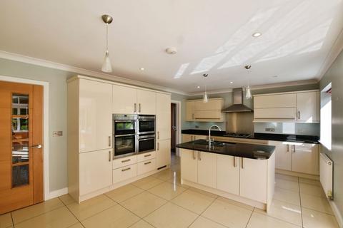 4 bedroom detached house for sale, Church Road, Laverstock                       *VIDEO TOUR*