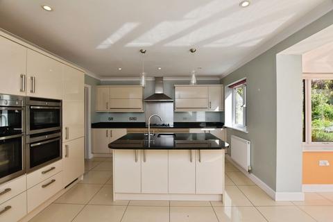 4 bedroom detached house for sale, Church Road, Laverstock                       *VIDEO TOUR*