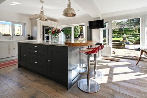 5 bedroom semi-detached house for sale, Leeds Road, Wetherby LS22