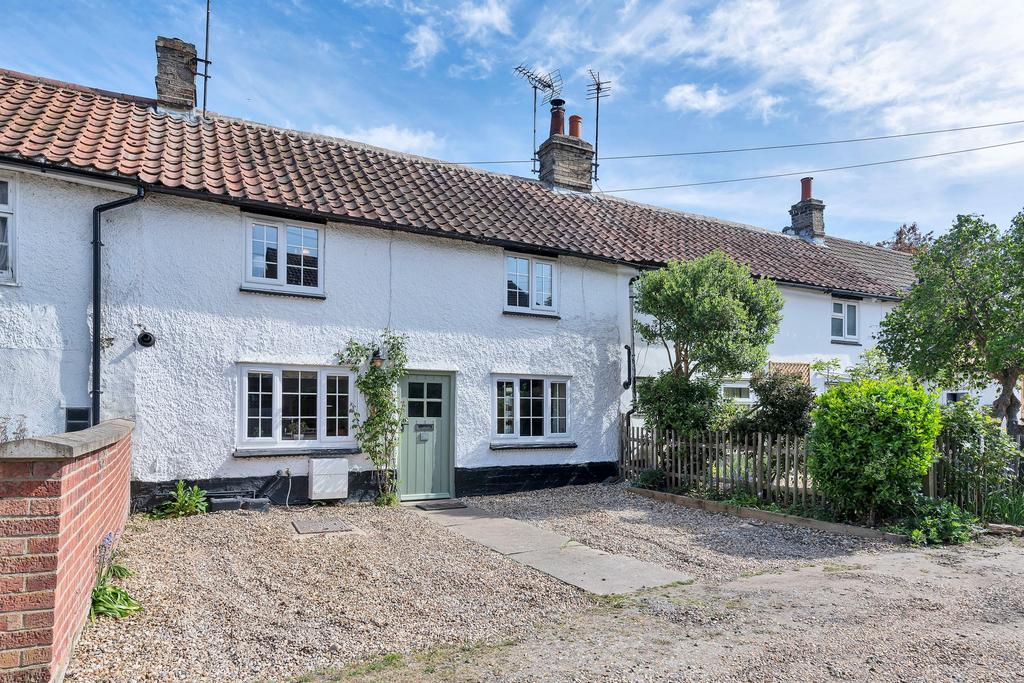2 bedroom cottage for sale