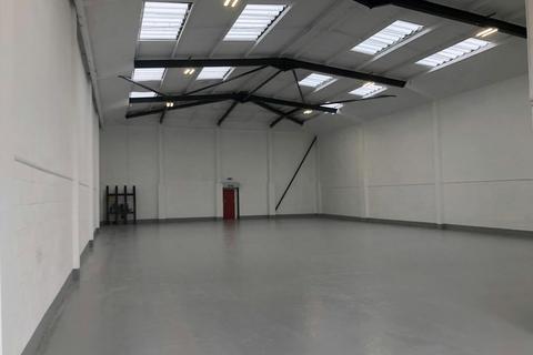 Warehouse to rent, 125 Brantwood Rd London N17 0DX