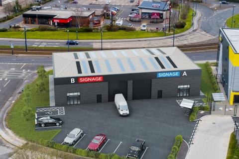 Warehouse to rent, 1 Rayner Lane Ashton Under Lyne OL7 0FU