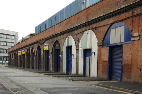 Distribution warehouse to rent, Sheffield St Manchester M1 2ND