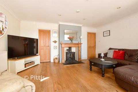 3 bedroom detached bungalow for sale, Yaverland Close, Sandown PO36