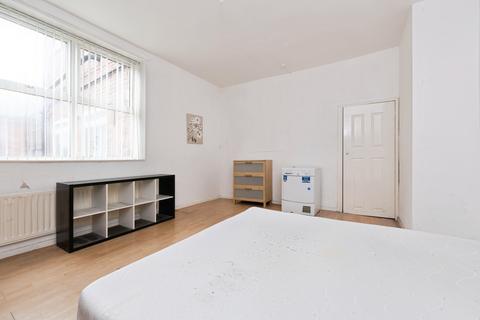 1 bedroom ground floor flat for sale, William Street West, North Shields, NE29