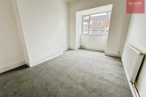 3 bedroom terraced house to rent, Cromwell Road, Grimsby, DN31