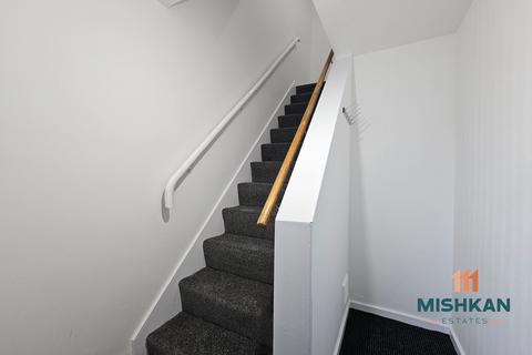 3 bedroom maisonette to rent, Lucerne Road, Fulwood, Preston