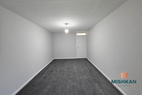 3 bedroom maisonette to rent, Lucerne Road, Fulwood, Preston