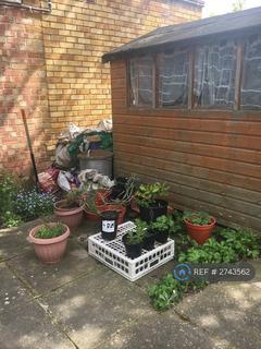 1 bedroom in a house share to rent, The Coppice, West Drayton, UB7