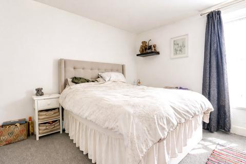 2 bedroom terraced house for sale, Geneva Place, Bideford, Devon, EX39
