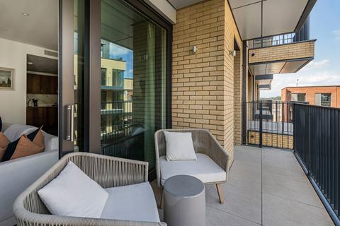 2 bedroom flat for sale, Riverstone Fulham, 16 Central Avenue, Fulham, London, SW6