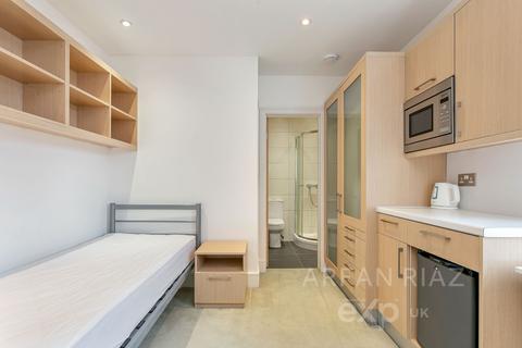 Studio to rent, Finchley Road, London NW3