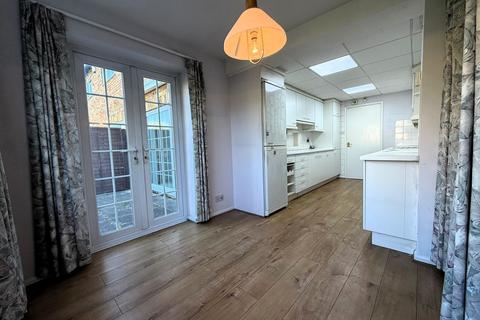 undefined, Slough Road, Datchet, Slough, SL3