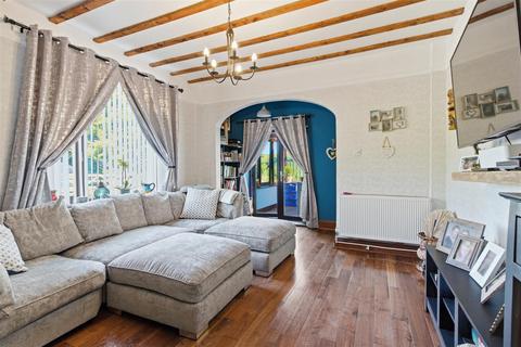 3 bedroom end of terrace house for sale, Rettary Cottages, Patrington, Hull