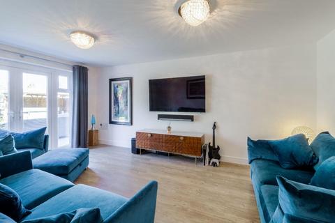 5 bedroom detached house for sale, Willow Tree Way, Northampton NN3