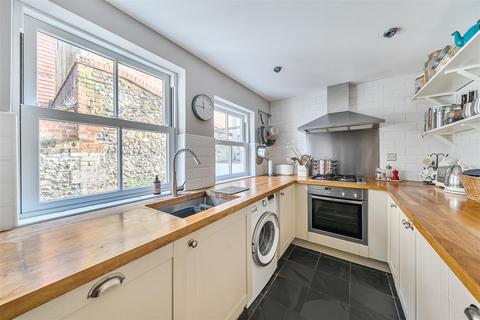 4 bedroom semi-detached house for sale, Sydenham Road, Guildford