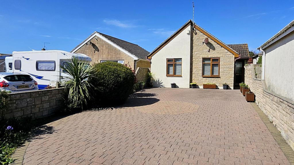 1 bedroom detached bungalow for sale