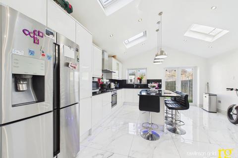 4 bedroom semi-detached house for sale, Sparkbridge Road, Harrow